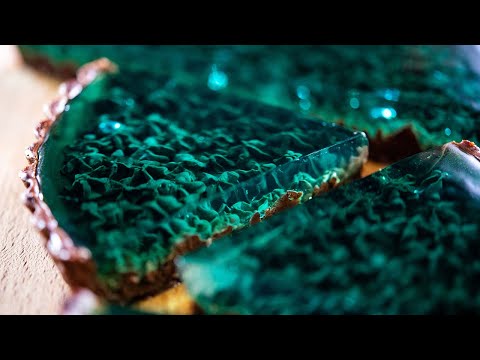 Видео: Как сделать "Изумрудный морской пирог с шоколадной мятой".