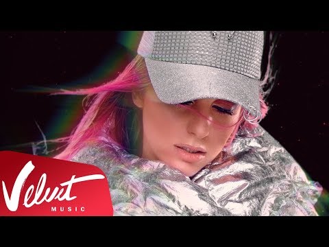 Видео: Мари Краймбрери — Красная луна