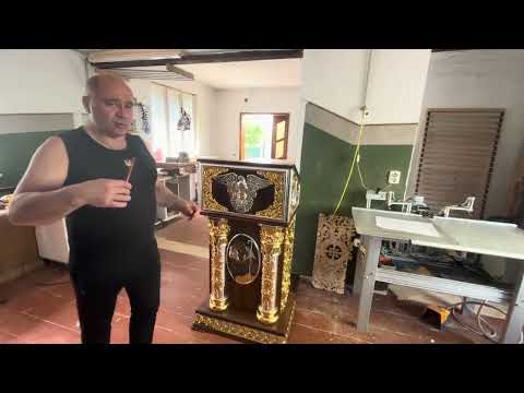 Видео: Пристіл в костел.