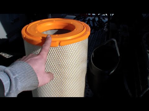 Видео: Лайфхак по замене воздушного фильтра Daf 105/Замена моторного масла Daf 105