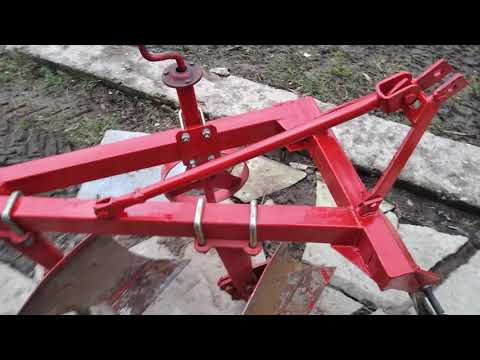 Видео: Двухкорпусный плуг от Уральца на МТЗ 132, 082.