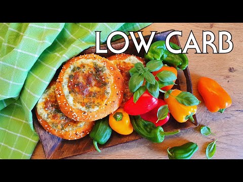 Видео: КЕТО СОСИСКИ В ТЕСТЕ, ТВОРОЖНЫЕ ВАТРУШКИ С ЗЕЛЕНЬЮ // ЧТО МОЖНО ПЕРЕКУСИТЬ В ДОРОГЕ НА КЕТО