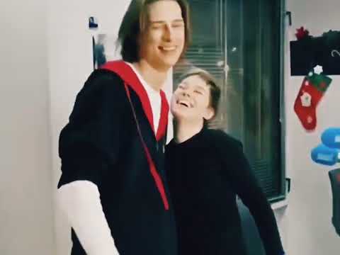 Видео: Андрей и Саша - Странная ❤