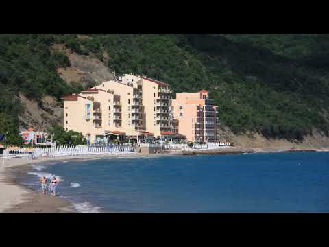 Видео: Елените маленький уютный курортный поселок в Болгарии с хорошей инфраструктурой