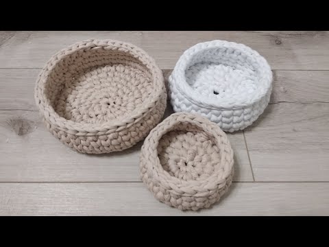 Видео: Как связать круглую корзинку из трикотажной пряжи. Вязание крючком. Crochet basket.