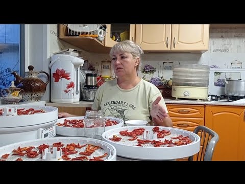 Видео: Ожидаем ЗАМОРОЗКИ/Собрали ПЕРЦЫ🌶 / ВЯЛЕНЫЕ ТОМАТЫ🍅