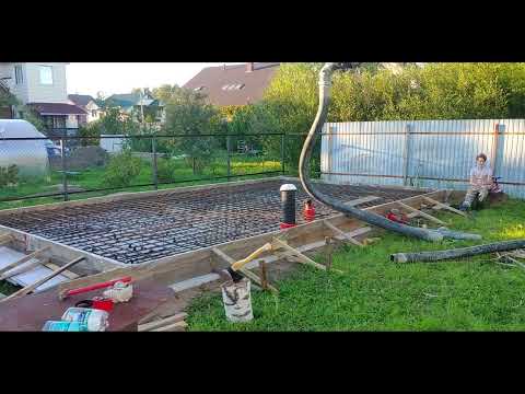 Видео: Баня из газобетона на болоте и в одни руки.