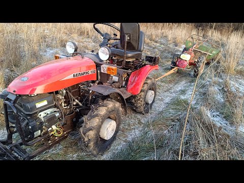 Видео: Эвакуация   мотоблока  с прицепом без колеса волоком  на минитракторе  МТЗ- 152 .