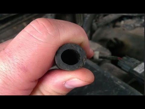 Видео: Для чего опытные автомобилисты опускают шланг сопуна под машину