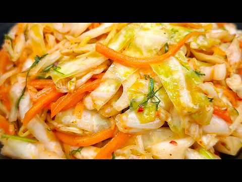 Видео: Капустный салат на каждый день! Простой, пошаговый рецепт - приготовит каждый!