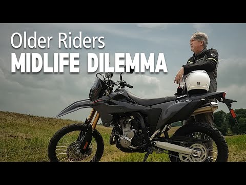 Видео: Дилемма мотоциклиста среднего возраста: когда жизнь встаёт на пути