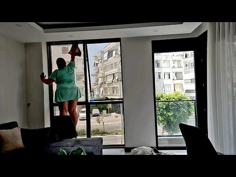 Видео: МОЮ ОКНА СТИРАЮ ШТОРЫ ГЕНЕРАЛЬНАЯ УБОРКА В КВАРТИРЕ