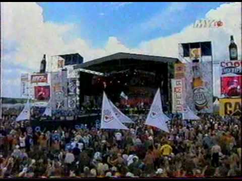 Видео: Сурганова и Оркестр - Нашествие-2004