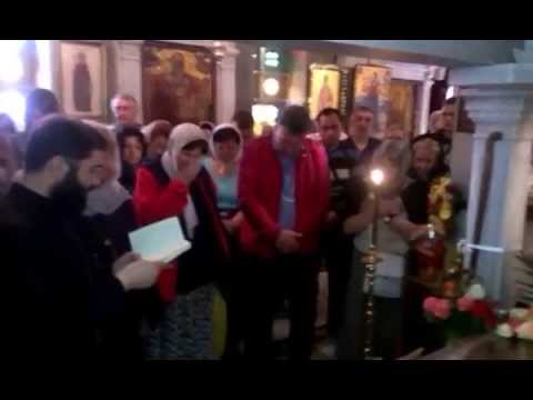 Видео: Акатист и Молитва св Јовану Русу пред његовим моштима 05 2014 1
