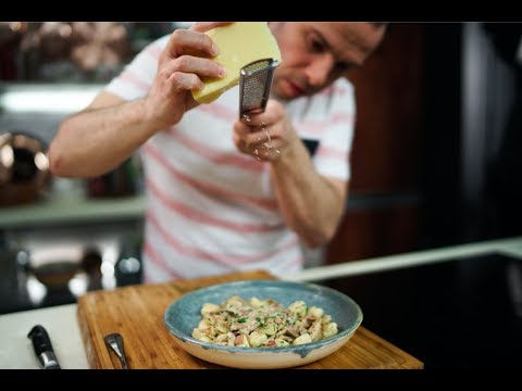 Видео: Ньоки с грибами и беконом