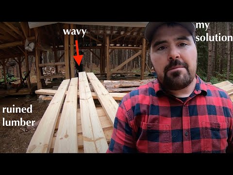 Видео: Пилорама не пилит ровно | Отремонтируйте пилораму и избегайте волнистых пиломатериалов