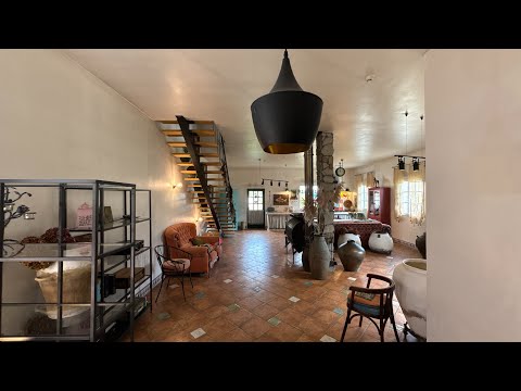 Видео: Дом музей в Сочи - что это за стиль Эклектика / Недвижимость Сочи - купить дом с ремонтом.