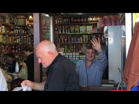 Видео: Грузинский рынок в Кобулети, год спустя, май 2022. Пока не сезон