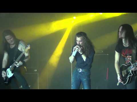 Видео: Колизей - Опасная игра (Live, Зал ожидания,02.01.2013) [HD]