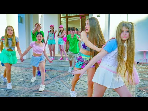 Видео: 😮 ДЕВОЈЧИЦЕ ЈЕ БЕЗ ДОЗВОЛЕ НАпустиле камп Bunny | Нови видео Dijana Схов