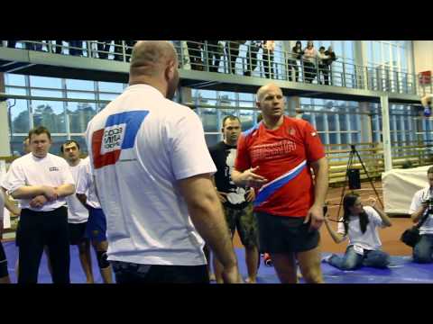 Видео: Гильотина от Федора Емельяненко. Guillotine choke by Fedor Emelianenko