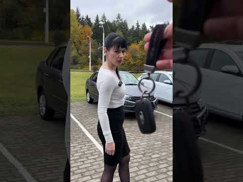 Видео: Путь к сердцу женщины лежит через новую LADA 🧡