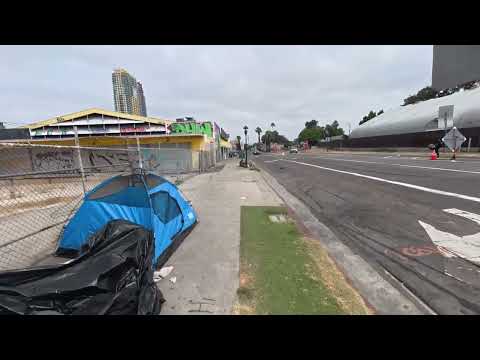 Видео: 08/16/25 Dark side of Downtown San Diego. Темная сторона центра  #sandiego #homeless #mentalhealth