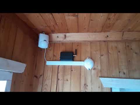 Видео: Проводная GSM сигнализация с питанием от автомобильного аккумулятора установлена на даче.