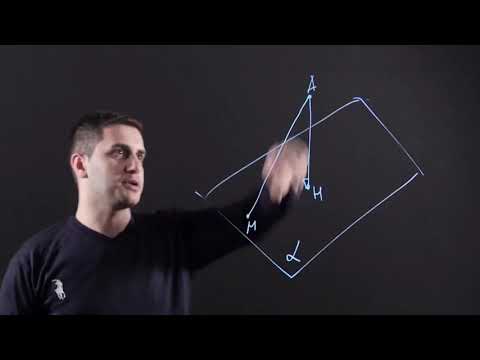 Видео: Геометрия 10 класс - Расстояние от точки до прямой