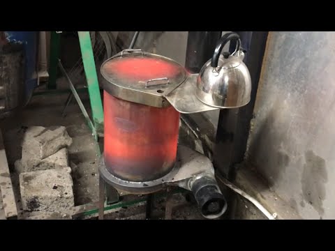 Видео: Самодельная печь для работы на масле