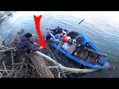 Видео: ПОДСАК!!! КОРЯГИ РАЗДАЮТ!!! РЫБНОЕ ЭЛЬДОРАДО! Парабель.  Щука, окунь, судак трофеи  День (Часть) 2