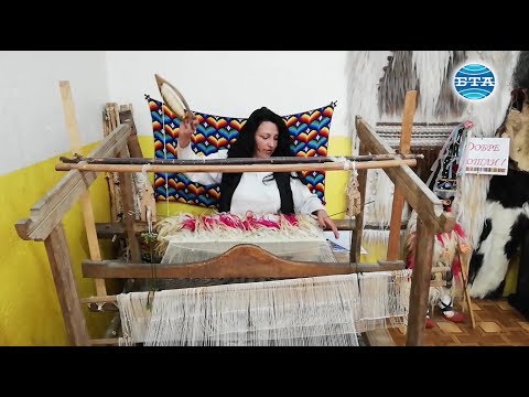 Видео: BTA:На автентичен стан тъкат губерите за кукерските костюми в село Драгоданово