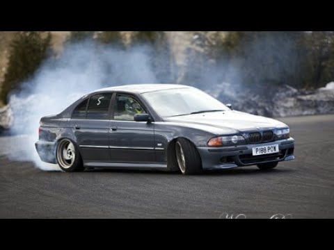 Видео: Играем игру и валим боком