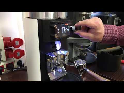 Видео: Mahlkoenig E65 GbW - новое поколение профессиональных кофемолок. Ч.3- настройка рецептов под холдеры