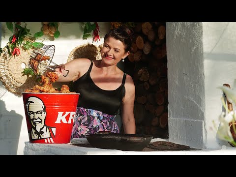 Видео: KFC рецепт Куриных крылышек для ленивых и изысканный соус к мясу из крыжовника.