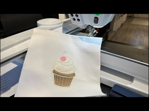 Видео: МАШИННАЯ вышивка. Техника АППЛИКАЦИЯ/ Вышивка для новичков