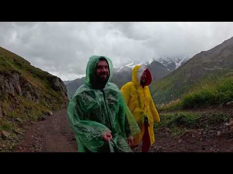 Видео: Пеший подъем к водопаду Девичьи косы