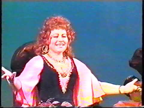 Видео: Йоган Штраус "Циганський барон" (ХТМК) Уривки