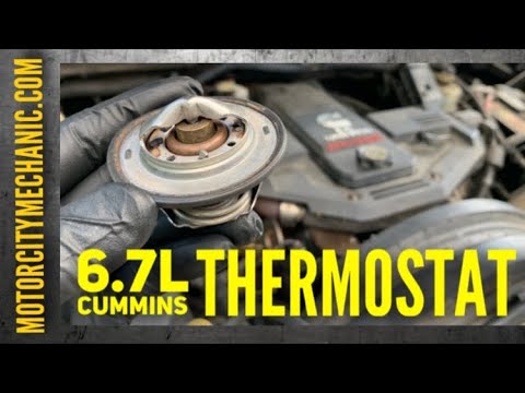 Видео: Замена термостата Dodge Ram 6.7L Cummins