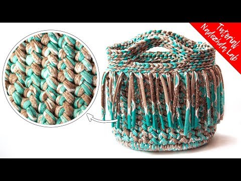 Видео: Стильная Сумка-корзина из трикотажной пряжи  с бахромой. Вязание крючком