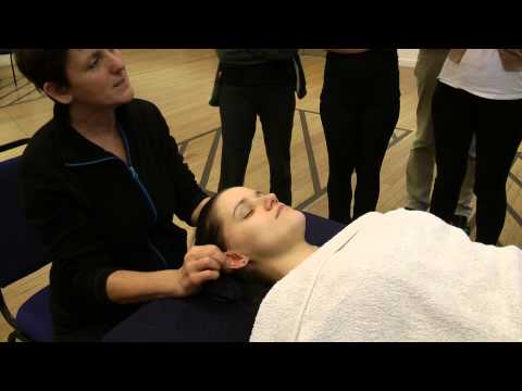 Видео: массаж лица