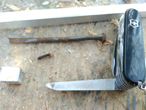 Видео: Victorinox SwissChamp тесты пилы по металлу и напильника порадовали Victorinox for life