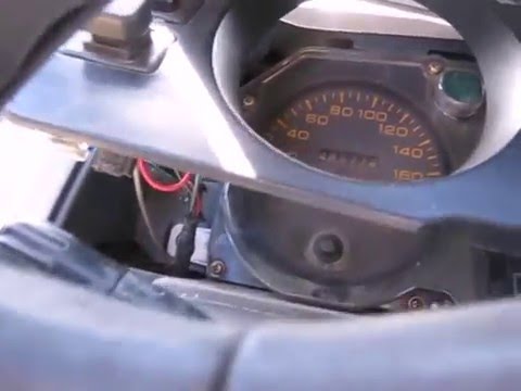 Видео: Как сделать тахометр на Mitsubishi Pajero 1996г. 4м40 (ремонт тахометра на паджеро)
