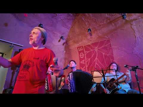 Видео: Terence Trent D'Arby / Sign Your Name / EN-RU )) / два баяна и гитара