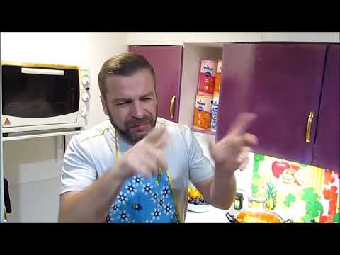 Видео: Кулинарный шедевр. "Салат из китайской капусты с грибами"