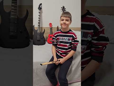 Видео: Началото на великия канал RockForever