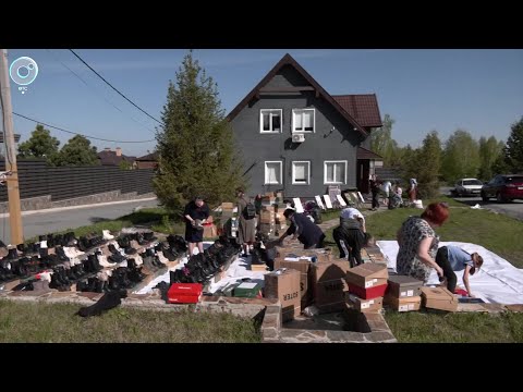 Видео: Многодетным семьям Новосибирской области помогают волонтёры. Что такое благотворительная ярмарка?