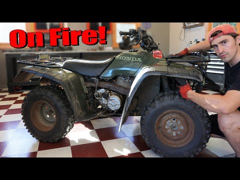 Видео: На квадроцикле Honda Fourtrax загорелся блок CDI (что пошло не так?)