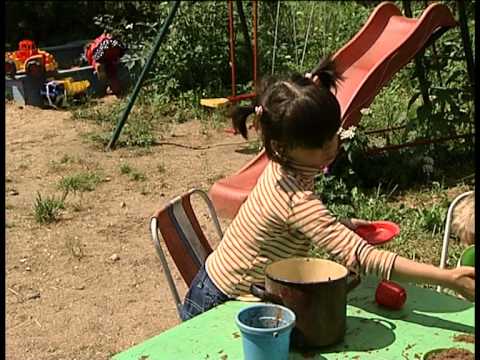 Видео: Многодетная и приемная семья Хохловых