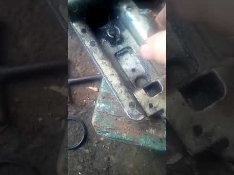 Видео: VID 20190411 172452  Разборка и сборка замка двери МТЗ